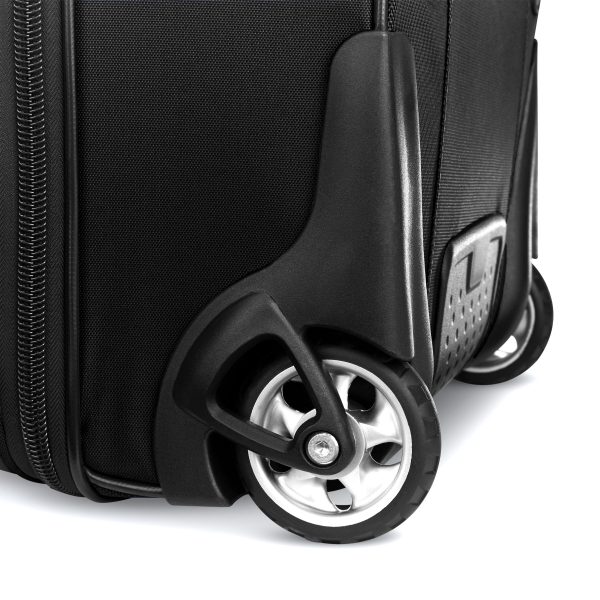 DETOUR 34" WHEELED DUFFEL