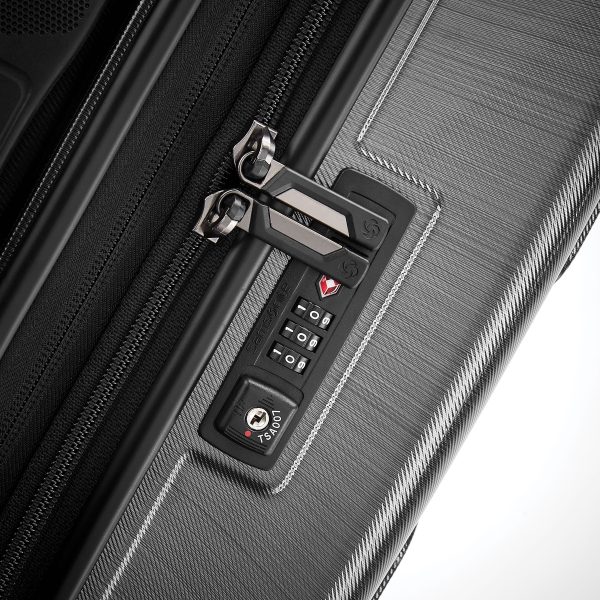 Stryde 2 22x14x9 Carry-On Glider