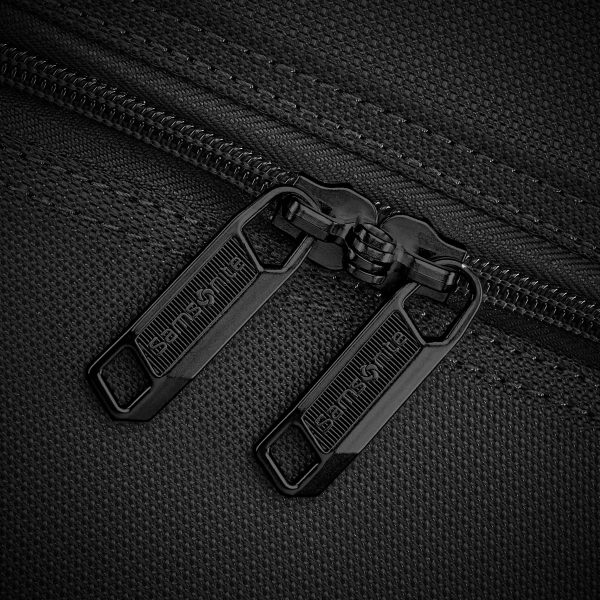 Samsonite Insignis Medium Expandable Spinner