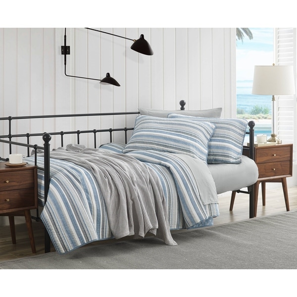 Nautica Jettison Cotton Reversible Blue Quilt Set